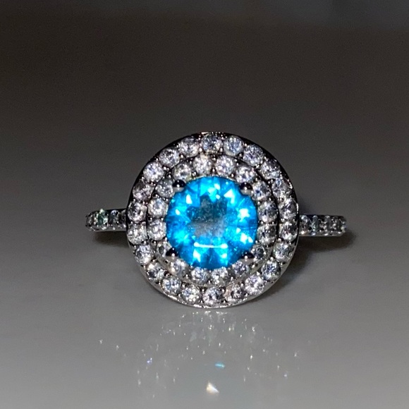 Double Halo Ring with Blue Stone Size 7 - Picture 4 of 5
